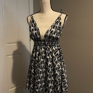Black and white print baby doll dress